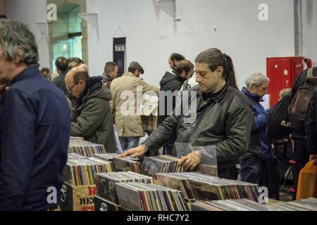 Athens, Greece. 1st Feb, 2019. A man seen searching for vinyl during the event.Vinyl Market is a festival with many new disc collections, many collectibles and new releases. It also has collections of other music themes, CDs, Posters, music magazines, books and many other related exhibits. Credit: Nikolas Joao Kokovlis/SOPA Images/ZUMA Wire/Alamy Live News Stock Photo