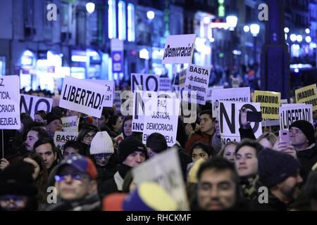 Madrid, Spain. 2nd Feb 2019. Demonstrators with banners on the Puerta del Sol in Madrid this afternoon hosted another demonstration in support of Juan Guaidó to express the recognition as interim president of Venezuela Credit: Jesús Hellin/Alamy Live News Stock Photo