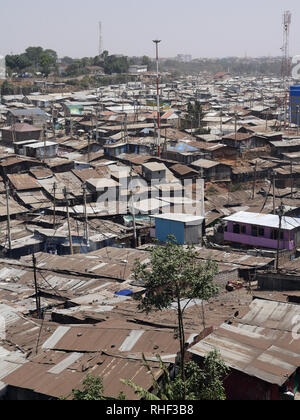 KENYA - photo by Sean Sprague Scenes in Mathare Valley slum, Nairobi ...