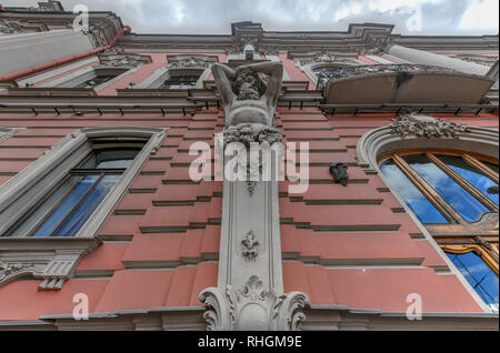 St Petersburg, Russia - July 3, 2018: Beloselsky-Belozersky Palace in the style of Russian neo-Baroque. Figures of Atlantes on the facade of the build Stock Photo