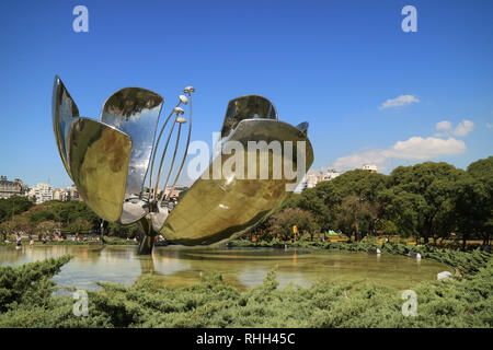 Floralis Generica, a flower sculpture made of steel and aluminum by the Argentine Architect Eduardo Catalano Stock Photo