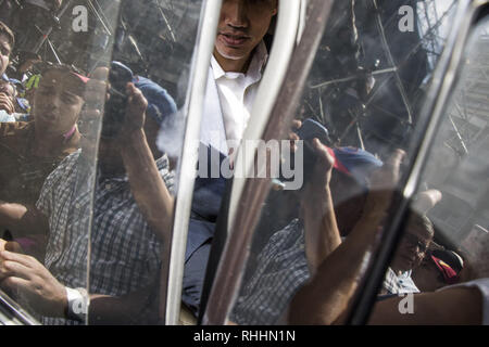 Caracas, Venezuela. 2nd Feb, 2019. Venezuelan opposition leader and self-proclaimed interim president Juan Guaido waves to supporters during a rally against Venezuelan President Nicolas Maduro's government in Caracas, Venezuela February 2, 2019. Credit: Elyxandro Cegarra/ZUMA Wire/Alamy Live News