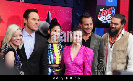 California, USA. 2nd Feb 2019.  Actress Elizabeth Banks, actor Chris Pratt, actress Stephanie Beatriz, actress Alison Brie, actor Will Arnett and actor Jason Momoa attend the Premiere of Warner Bros. Pictures' 'The Lego Movie 2: The Second Part' on February 2, 2019 at Regency Village Theatre in Westwood, California. Photo by Barry King/Alamy Live News Stock Photo