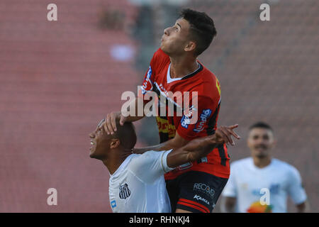 Itu, Sao Paulo, Brazil. 03rd Feb, 2019. ITUANO X SANTOS - Martinelli and Carlos Sanchez do Santos during a match between Ituano and Santos, valid for the 5th round of the 2019 Paulista Championship held at the Novelli Junior Stadium in Itu, SP. (Photo: Ricardo Moreira/Fotoarena) Credit: Foto Arena LTDA/Alamy Live News Stock Photo