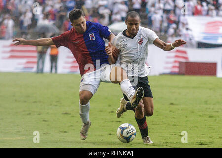 Curitiba, Brazil. 03rd Feb, 2019. PR - Curitiba - 03/03/2019 - Paranaense 2019, Paran Clube x Athletico PR - Eder Sciola player of the Parana Club dispute bid with Robson Bambu Atletico-PR player during match at the Vila Capanema stadium for the state championship 2019 Photo: Gabriel Machado/AGIF Credit: AGIF/Alamy Live News Stock Photo