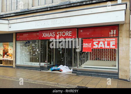 Empty shop store shops store in the city town centre high street Coney Street York North Yorkshire England UK United Kingdom GB Great Britain Stock Photo