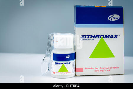 CHONBURI, THAILAND-AUGUST 3, 2018 : Zithromax powder for oral suspension 200 mg/5 ml. Azithromycin product of Pfizer. Manufactured by Haupt Pharma Lat Stock Photo