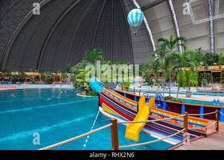 01 February 2019, Brandenburg, Krausnick: View into the tropical theme park of Tropical Islands. In 2018, around 1.2 million people visited the amusement park. Since 2004 it has been located in the former Cargolifter shipyard hall, which is considered the largest self-supporting hall in the world. Most of the visitors come from Germany, Poland, the Czech Republic, Denmark and the Netherlands. Tropical Island employs about 640 people. In addition, there are another 100 external employees. ATTENTION: For editorial use only in connection with reporting on Tropical Islands. Release exclusively for Stock Photo