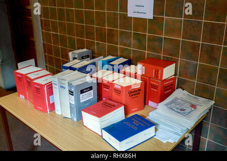 Berlin, Germany. 22nd Jan, 2019. Various codes of law are lying in a corridor on a table in the Berlin public prosecutor's office to give away to the employees. Credit: Gregor Fischer/dpa/Alamy Live News Stock Photo