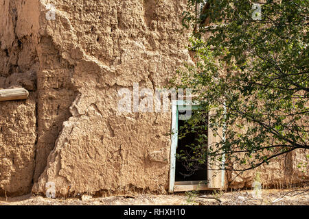 Dilapidated adobe buildings in Ranchos de Taos, New Mexico, USA Stock Photo