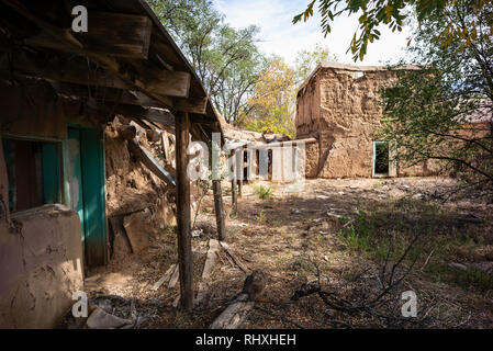 Dilapidated old adobe buildings in Ranchos de Taos, New Mexico, USA Stock Photo