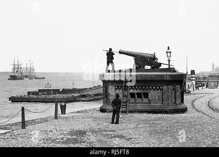 One O Clock Gun Liverpool Stock Photo Alamy