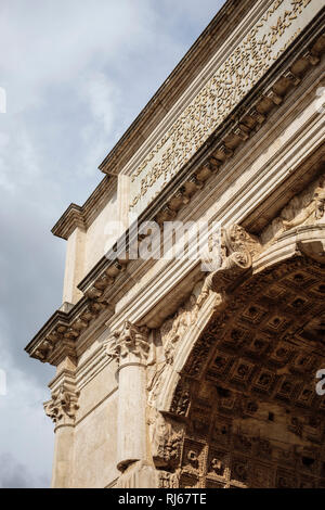 Europa, Italien, Latium, Rom, Der Titusbogen im Südosten des Forum Romanum Stock Photo