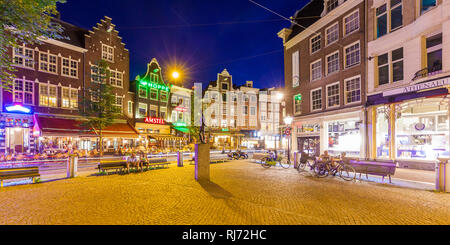 Niederlande, Amsterdam, Spui, Platz in der Innenstadt, Restaurants, Kneipen, Läden Stock Photo