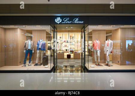 Loro piana discount meaning in english