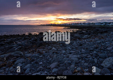 Nordeuropa, Island, Reykjavik, Sonnenuntergang an der Küste von Reykjavik Stock Photo