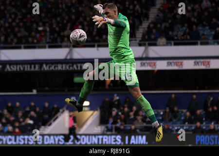 London, UK. 05th Feb, 2019. Craig MacGillivray, the goalkeeper of Portsmouth in action. The Emirates FA Cup, 4th round replay match, Queens Park Rangers v Portsmouth at Loftus Road stadium in London on Tuesday 5th February 2019. this image may only be used for Editorial purposes. Editorial use only, license required for commercial use. No use in betting, games or a single club/league/player publications. pic by Steffan Bowen/Andrew Orchard sports photography/Alamy Live news Credit: Andrew Orchard sports photography/Alamy Live News