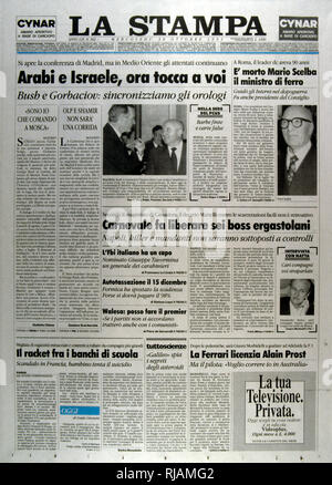 Front Page of the  Italian publication 'La Stampa' reporting on the weakening position of Gorbachev in the USSR and on the Madrid Conference of 1991;  a peace conference, held from 30 October to 1 November 1991 in Madrid, hosted by Spain and co-sponsored by the United States and the Soviet Union. It was an attempt by the international community to revive the Israeli-Palestinian peace process through negotiations, involving Israel and the Palestinians as well as Arab countries, including Jordan, Lebanon and Syria. Stock Photo