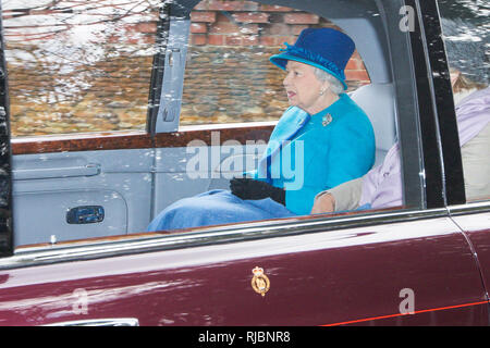 PIC BY GEOFF ROBINSON PHOTOGRAPHY 07976 880732.    Picture showsThe Queen leaving St Mary Magdalene Church at Sandringham, Norfolk, on January 27th after morning service, and not wearing a safety belt. Stock Photo