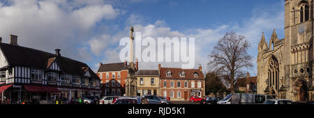 Market Square and Sleaford Parish Church of St Denys, Sleaford Stock Photo