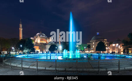 Hagia Sophia (Ayasofya), a former Orthodox patriarchal basilica, later a mosque and now a museum and the fountain front at night in Istanbul, Turkey Stock Photo