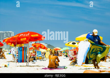 https://l450v.alamy.com/450v/rje3gg/beautiful-girl-in-the-beach-of-ipanema-brazil-rje3gg.jpg