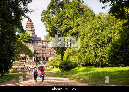 Gopuram or main entrance of Angkor Wat and the Prang distinct to the Khmer Empire, Siem Reap, Cambodia. Stock Photo