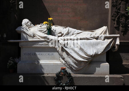 Tomb angel, grave angel, Campo Verano, Cimitero del Verano, a cemetery in Tiburtino, Rome, Italy Stock Photo