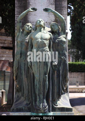 Tomb angel, grave angel, Campo Verano, Cimitero del Verano, a cemetery in Tiburtino, Rome, Italy Stock Photo