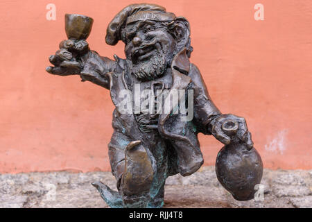 Franek, one of the brass gnomes (krasnale, krasnoludki) in Wrocław, Wroklaw, Poland Stock Photo
