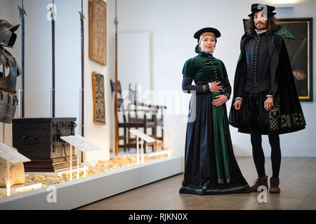 07 February 2019, Saxony, Königstein: At the annual press conference of the fortress Königstein models present Renaissance dresses in the exhibition rooms of the Georgenburg, which are used at the planned Renaissance celebration on the occasion of the 400th anniversary of the Georgenburg. Photo: Monika Skolimowska/dpa-Zentralbild/ZB Stock Photo