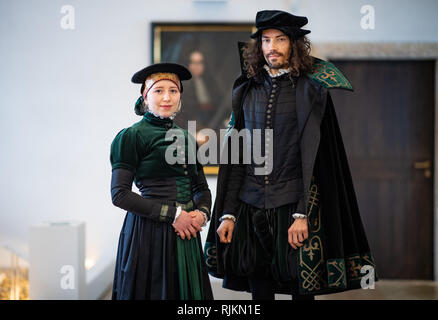 07 February 2019, Saxony, Königstein: At the annual press conference of the fortress Königstein models present Renaissance dresses in the exhibition rooms of the Georgenburg, which are used at the planned Renaissance celebration on the occasion of the 400th anniversary of the Georgenburg. Photo: Monika Skolimowska/dpa-Zentralbild/ZB Stock Photo