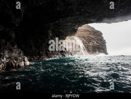 Sea cave at Na Pali Coast, Kauai, Hawaii Stock Photo