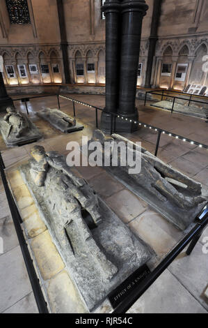 Unknown knights effigies and Geoffrey de Mandeville, 1st Earl of Essex, effigy in Romanesque Temple Church built 1185 by Knight Templars known from Da Stock Photo