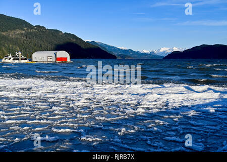 Winter, Harrison Lake, Harrison Hot Sp;rings, British Columbia, Canada Stock Photo