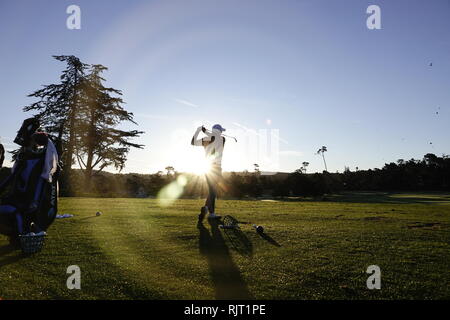 7th February, 2019  Monterey Peninsular Country Club, CA, USA  Jordasn Spieth warms up in the early morning sun for his first round of  the AT&T Pro-Am at Pebble Beach Golf Links Stock Photo