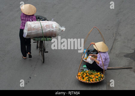 Asia, Asien, Southeast Asia, Vietnam, Northern, Hanoi, Capitol, street market Stock Photo