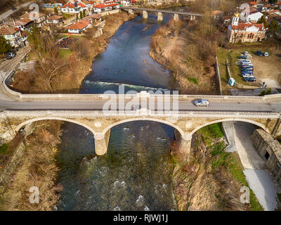 Aerial view of Impressive overhead view of the old stone bridge across Yarra river - Image Stock Photo