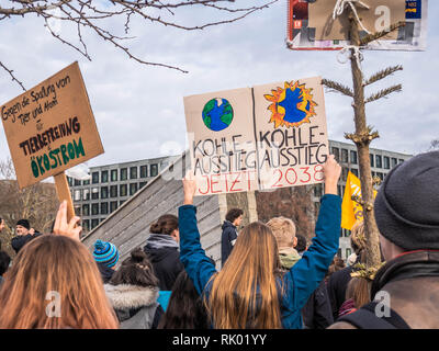 Berlin, Berlin, 08th February, 2019. Students from various schools meet in Invalidenpark, Berlin to protest against the plans of the government to stop energy from coal by 2038, they think its to late. The students usually strike school for the protest, but today there is a school holiday in the city. Credit: Paul Wetzel/Alamy Live News Stock Photo