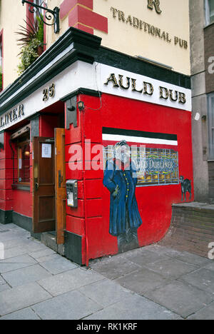 Traditional pub and restaurant The Auld Dubliner in Temple Bar quarter, Dublin, Ireland Stock Photo