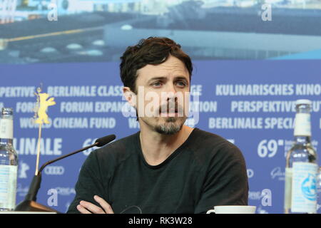 Berlin, Germany, 08th FEB, 2019. Casey Affleck attending the 'Light Of My Life' Press Conference held at Grand Hyatt Hotel during 69th Berlinale International Film Festival, Berlin,Germany, 08.02.2019. Credit: Christopher Tamcke/Alamy Live News Stock Photo