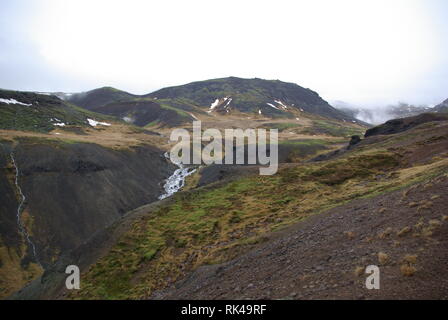 Der geothermale Fluss Reykjadalur in Island Stock Photo