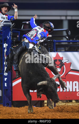 Arlington, TX, USA. 15th Jan, 2016. CODY JESUS from the US rides Kern River at the AT&T Stadium in Arlington, TX. Credit: Amy Sanderson/ZUMA Wire/Alamy Live News Stock Photo