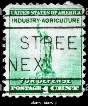 Statue of Liberty, for defense, postage stamp, USA, 1940 Stock Photo ...