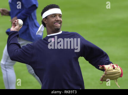 Pedro martinez pitching hi-res stock photography and images - Alamy