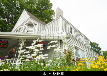 breakfast bed garden foreground macdougall accommodation michigan exterior states united alamy