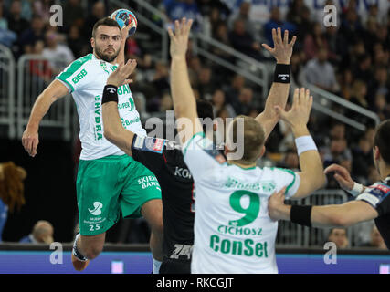 Zagreb, Croatia. 10th Feb, 2019. Eivind Tangen (L) of Skjern Handbold shoots during the 11th round of VELUX EHF Champions League handball match between PPD Zagreb and Skjern Handbold in Zagreb, Croatia, Feb. 10, 2019. PPD Zagreb won 32-29. Credit: Jurica Galoic/Xinhua/Alamy Live News Stock Photo