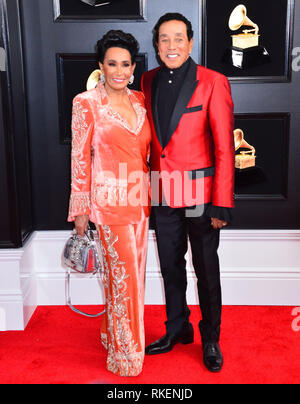 Los Angeles, USA. 10th Feb, 2019. Smokey Robinson, Frances Glandney at 61st Annual Grammy Awards, Staples Center, Los Angeles, CA, United States February 10, 2019. Credit: Tsuni/USA/Alamy Live News Stock Photo