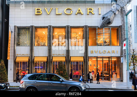 Tokyo, Ginza, blue Hour. The flagship store for the luxury brand