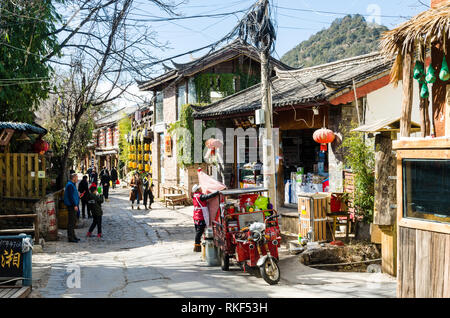 Streets of Shuhe ancient town near Lijiang, Yunnan, China Stock Photo